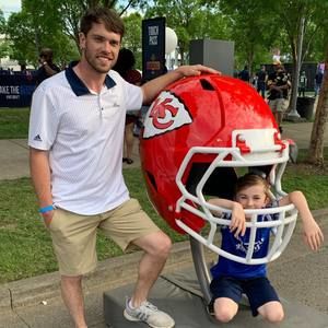 Meet your Posher, Clay